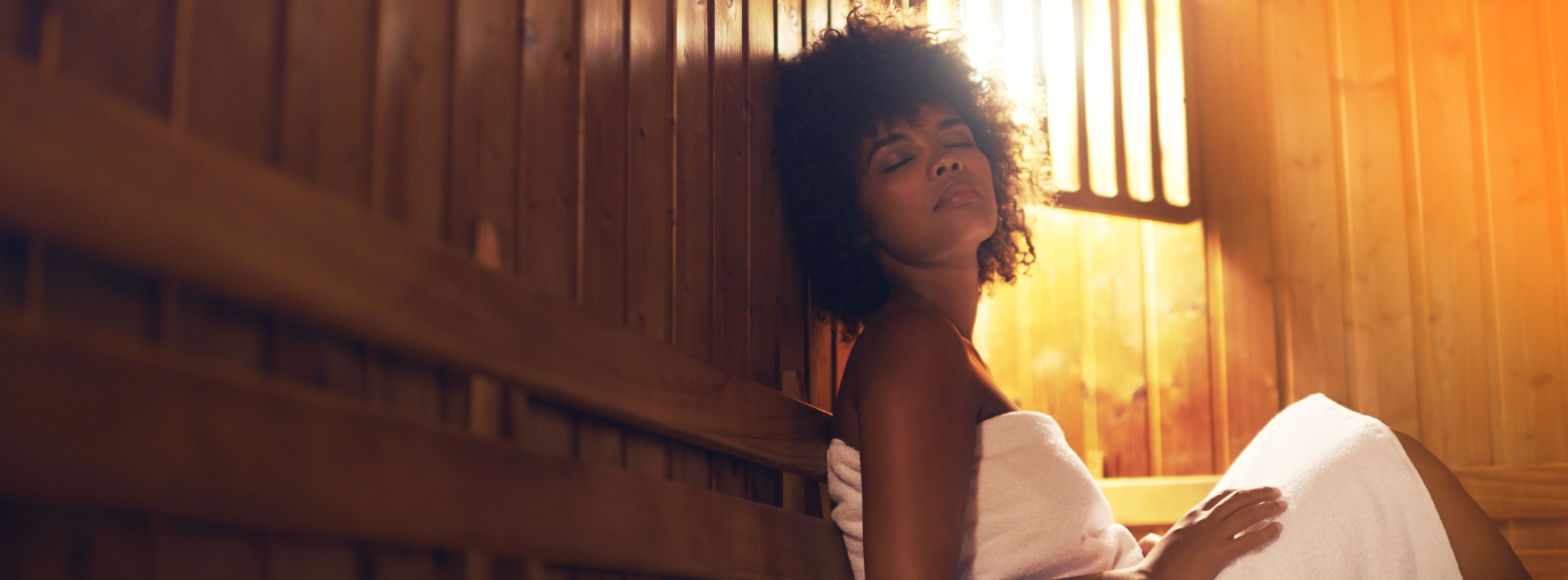 LM_Wellness_Living_ClassesSessions_Infrared_Sauna_3.png